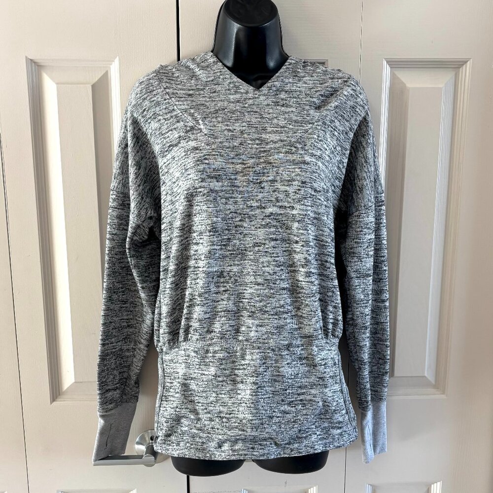 Athleta Gray Hooded Sweatshirt Pullover – Thumbholes & Kangaroo Pocket, Size M